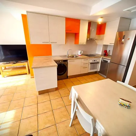 Buen Camino El Apartment *